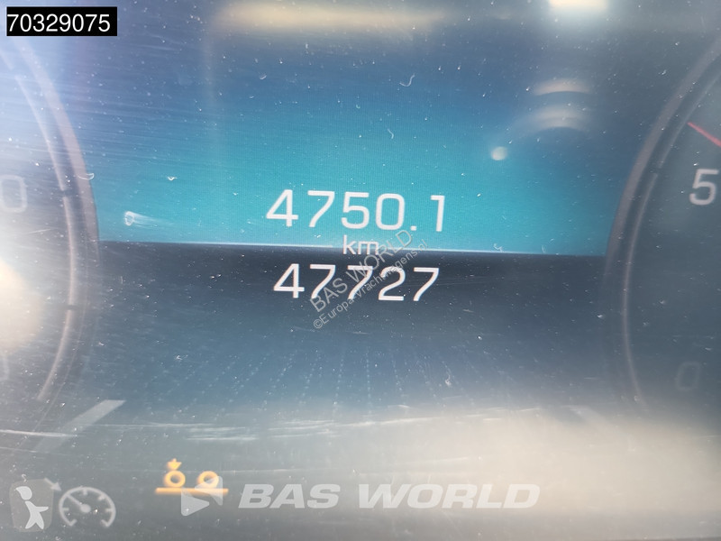 شاحنة Mercedes 2533 6X2 LOW Mileage! Lifting...
