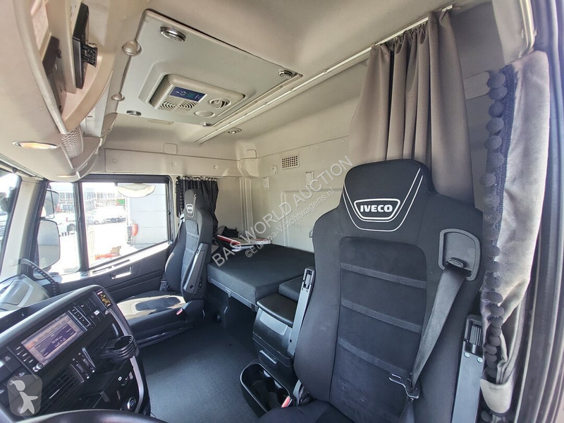 Iveco X-Way X-Way 570 truck