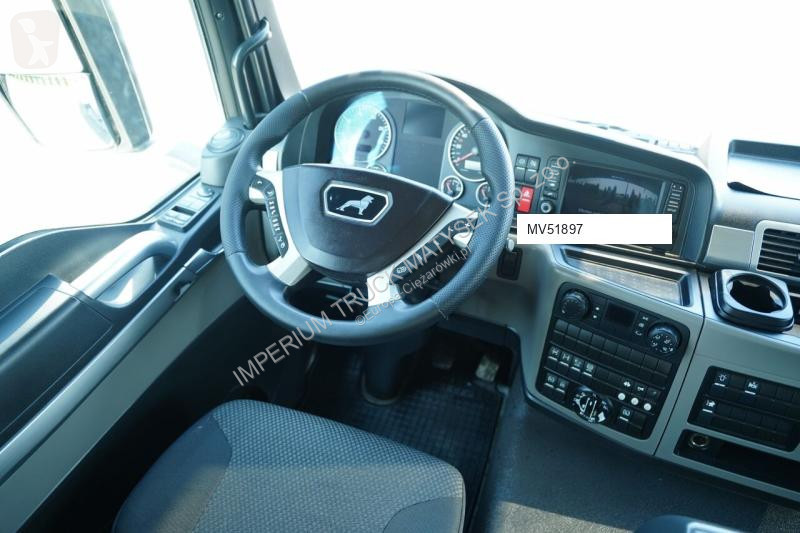 Грузовик MAN TGS 35.420