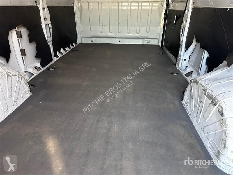 Camión Opel 2.2 103 KW KA L4H2 Van Truck
