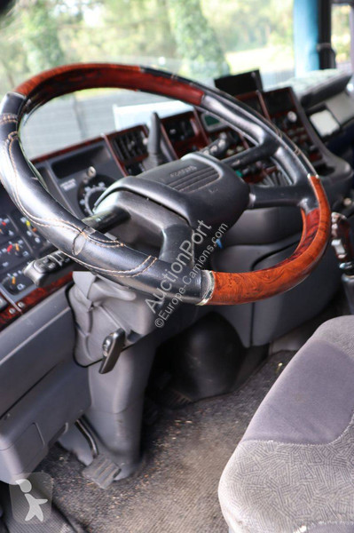 Camión Scania T124 A4X2 NA 470