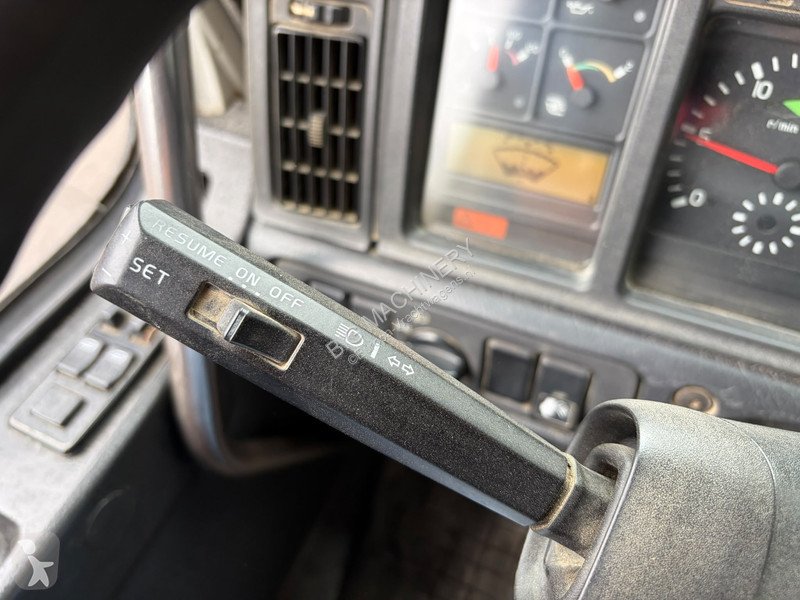 Kamion Volvo 380 6x4 Marrel Kipper