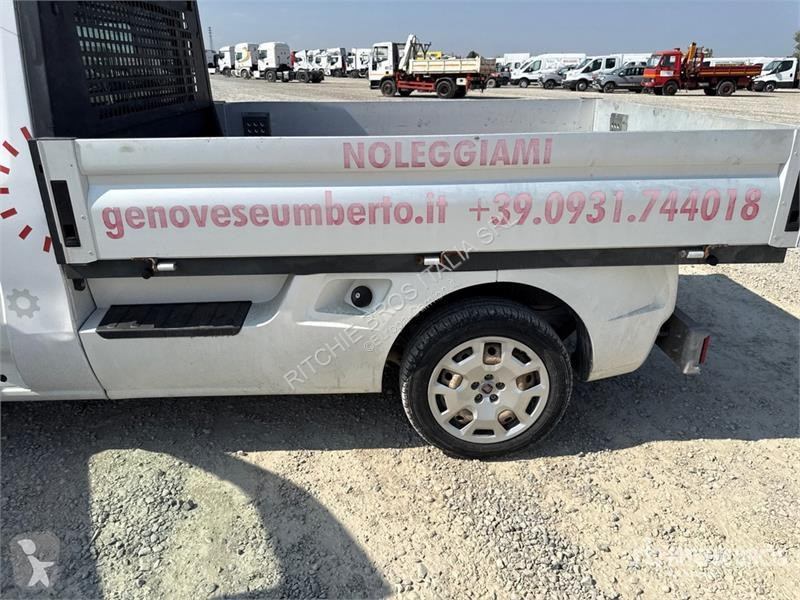 Camión Fiat Work Up Flatbed Truck