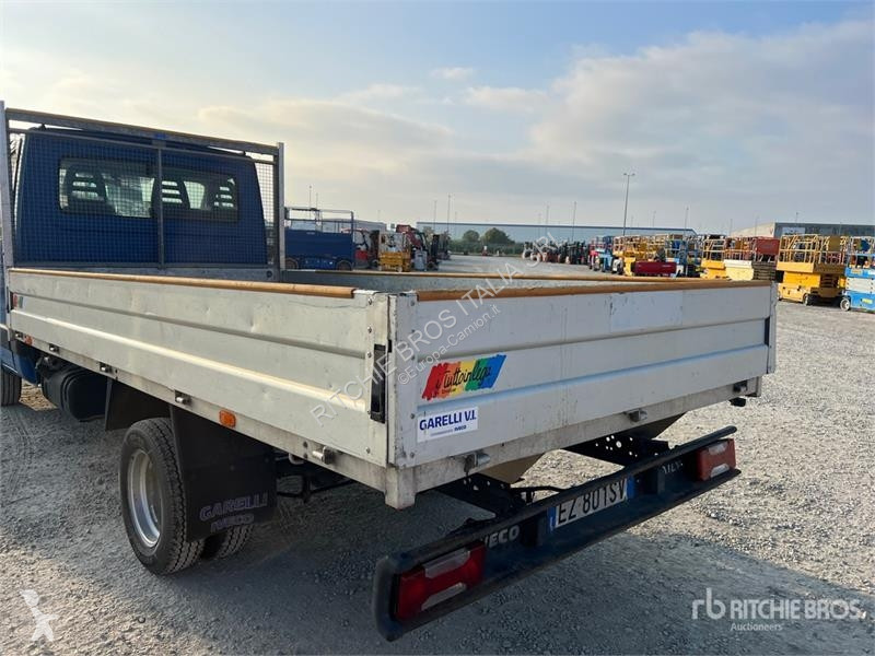 Camion Iveco 35C11 Flatbed Truck