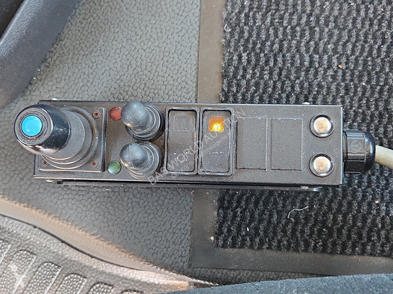 شاحنة Mercedes 2545