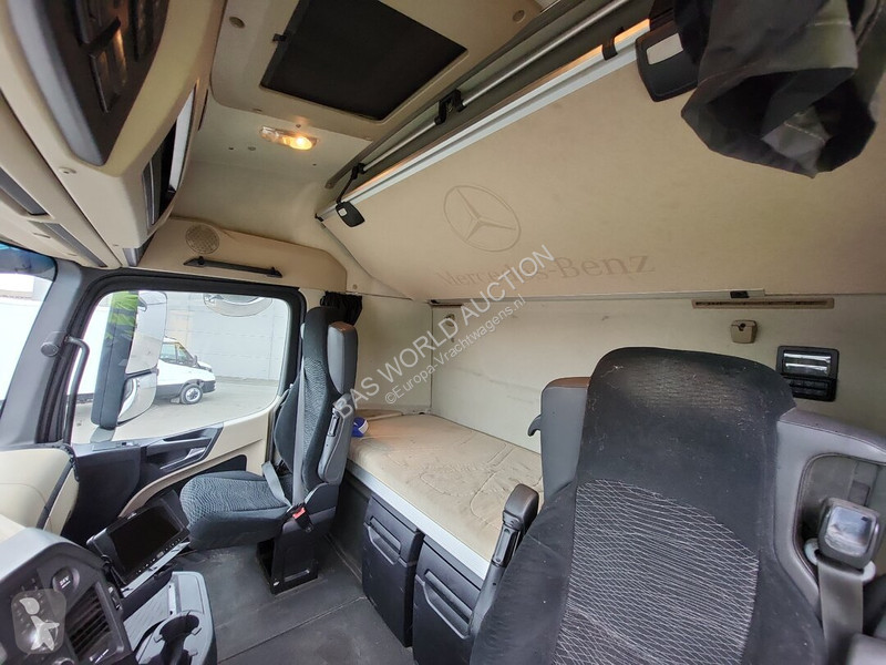 Camion Mercedes 2543