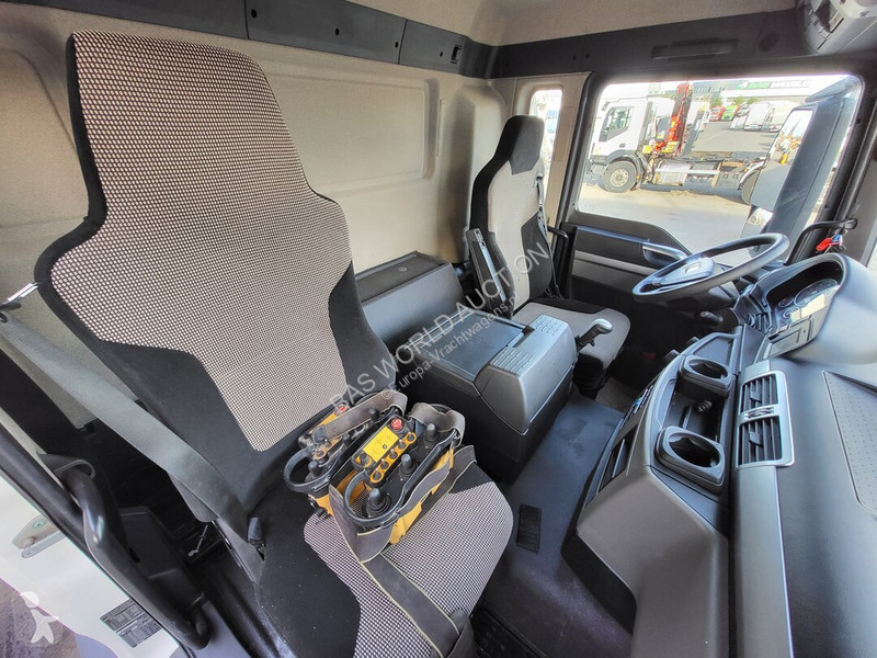 Camion MAN 41.460
