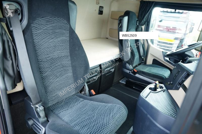 Грузовик Mercedes 2545