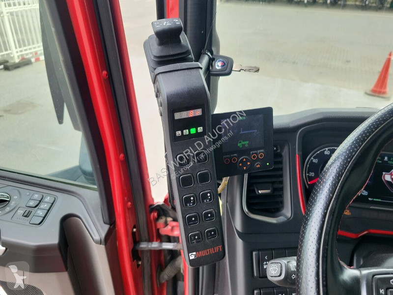 Lastbil Scania 520