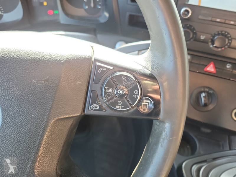 Lastbil Mercedes 3245