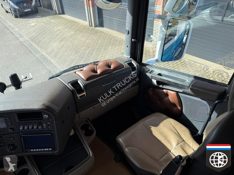 شاحنة Scania R520 6X2/4 lift and steering axle...