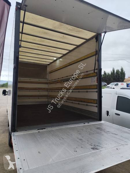 Renault 165 DCI truck