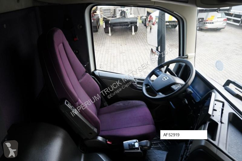 شاحنة Volvo / PRZYCZEPA / CHŁODNIA - 6,8 M /...