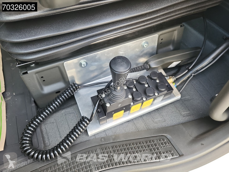 Vrachtwagen Volvo Aero 540 8X4 NEW! HYVA 30-62...