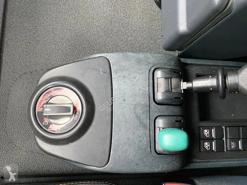 Kamion MAN 35.480 8X4 TRIDEM + 20 TON HAAKARM +...