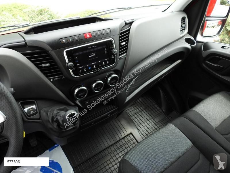 Kamion Iveco DAILY 35S18 NOWY KONTENER 10 PALET...