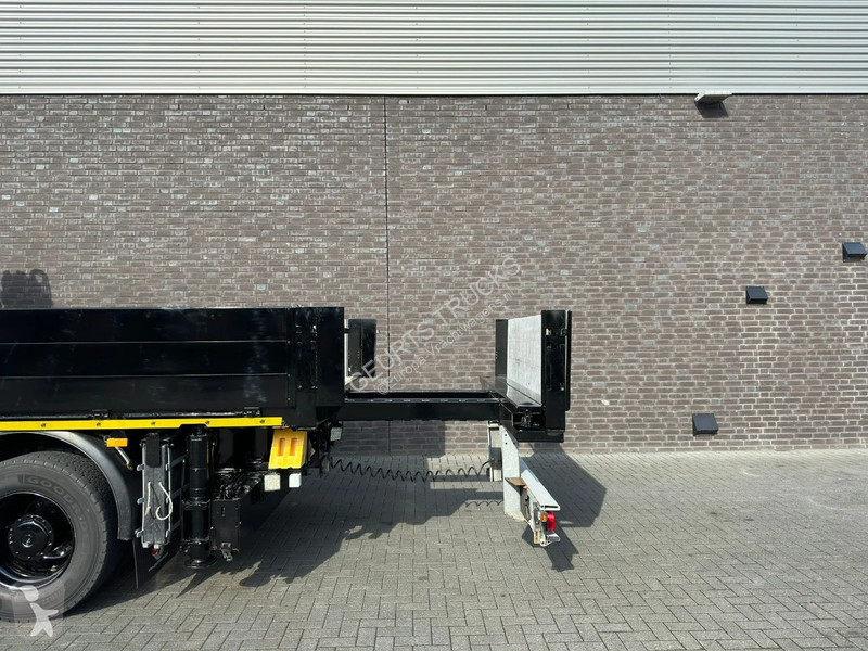 Camion Mercedes 3251 8X4 + HIAB 1058 E-8 + JIB...