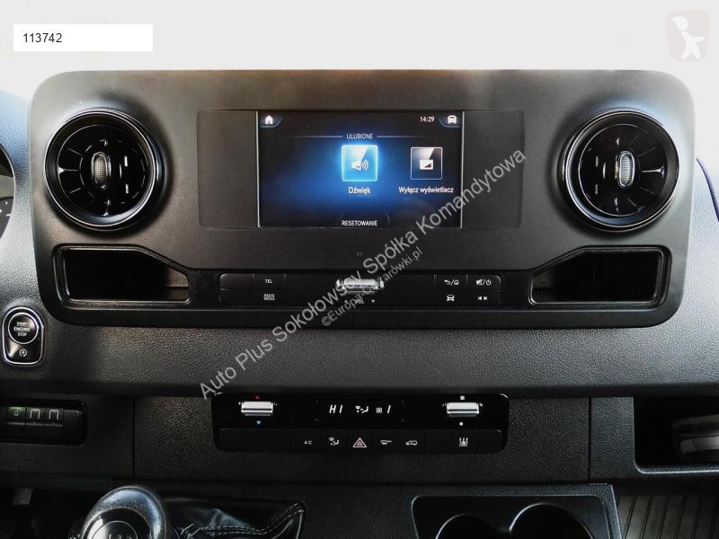 Véhicule utilitaire Mercedes SPRINTER 516...