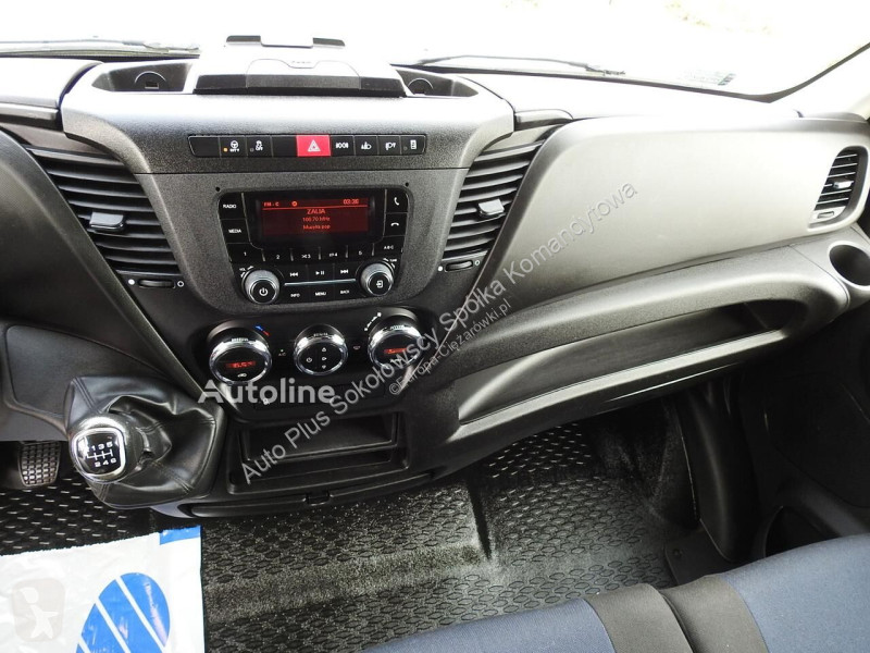 Véhicule utilitaire Iveco DAILY  35S18 PLANDEKA...