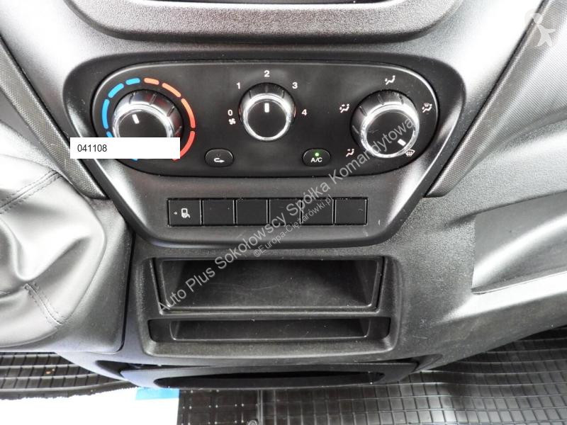 Veículo utilitário Iveco DAILY 35C13 WYWROTKA...