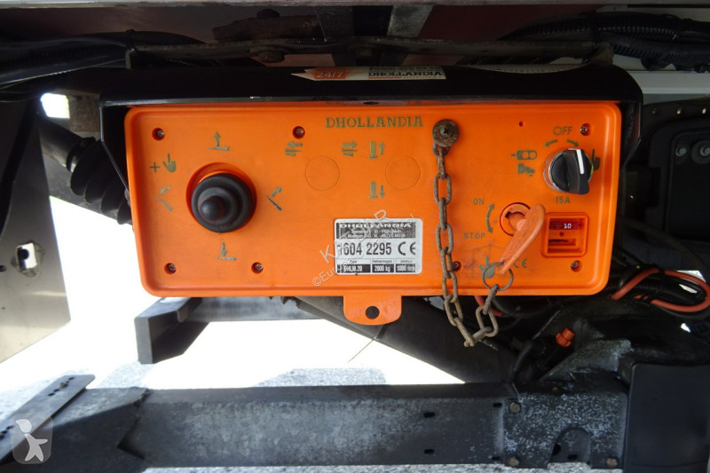 Camion Renault D12 Euro 6 kontener 18p z windą...