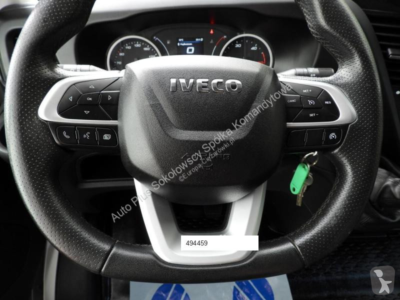 Véhicule utilitaire Iveco DAILY 35S18 PLANDEKA...