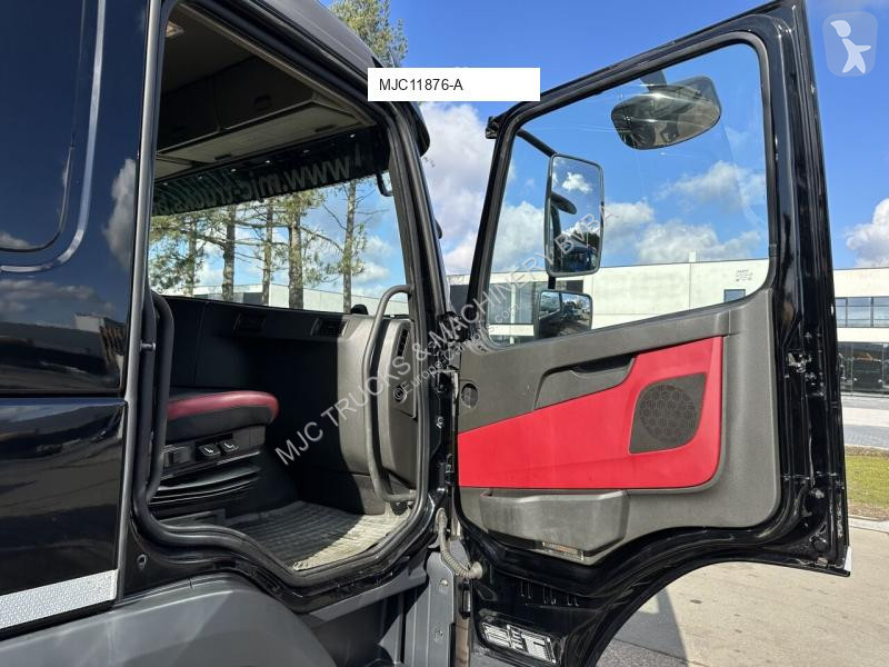 Camion Volvo FMX 370 6x2 PRITSCHE 6M35 + KRAN...