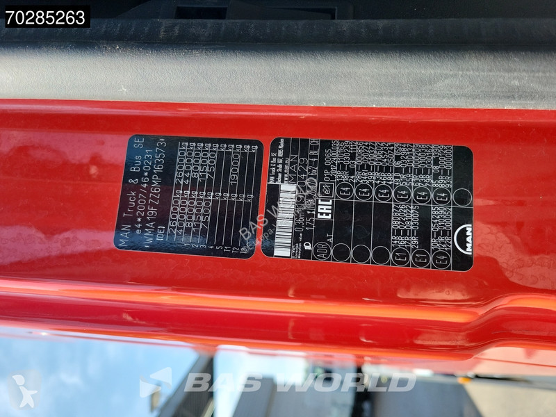 Kamion MAN 26.470  6X2 21 Tonnes VDL hooklift...