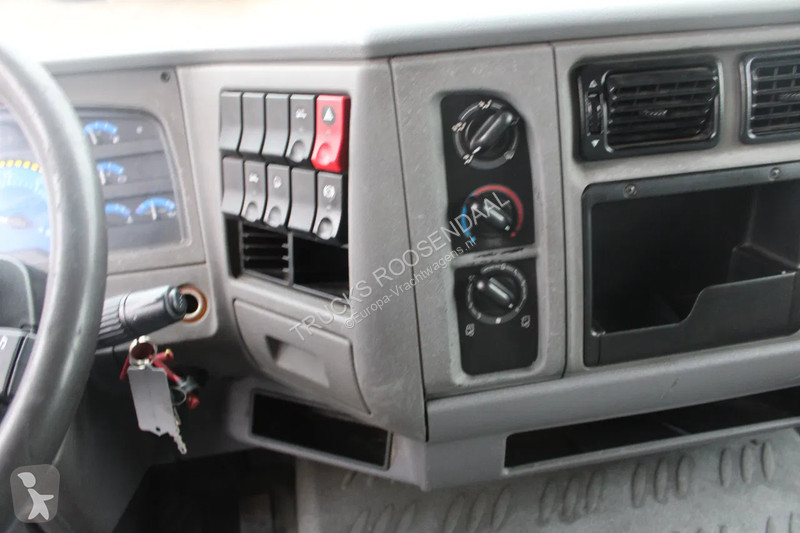 Kamion Renault 220 + MANUAL + LIFT + 12T