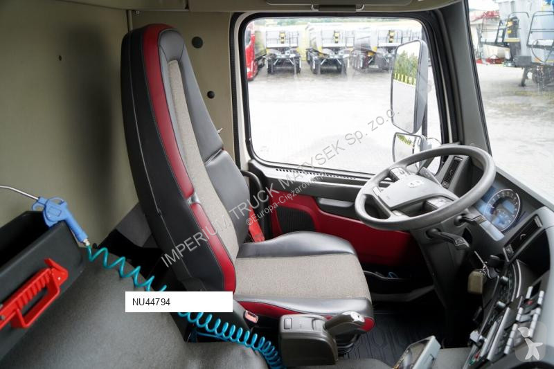 Kamion Volvo PK 18002