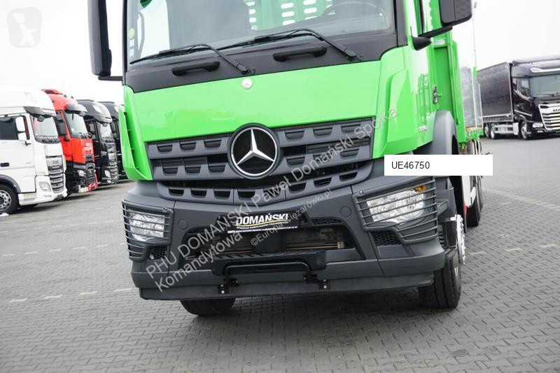 Kamion Mercedes 262 E – 7