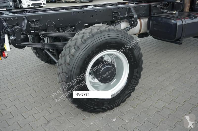 Kamion MAN LE 220 / 4 X 4 / DOKA / DO ZABUDOWY...