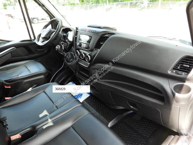 Autoutilitară Iveco DAILY 35S16 SKRZYNIA 10...