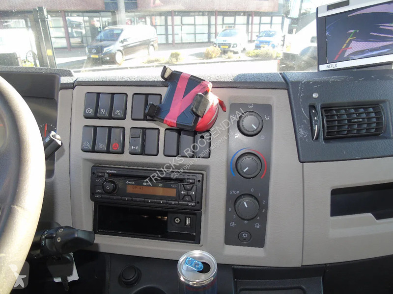 Kamion Volvo FL 250 + euro 6 + lift + 12T