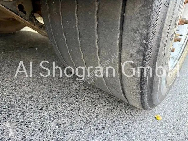 شاحنة مقطورة Renault T480...