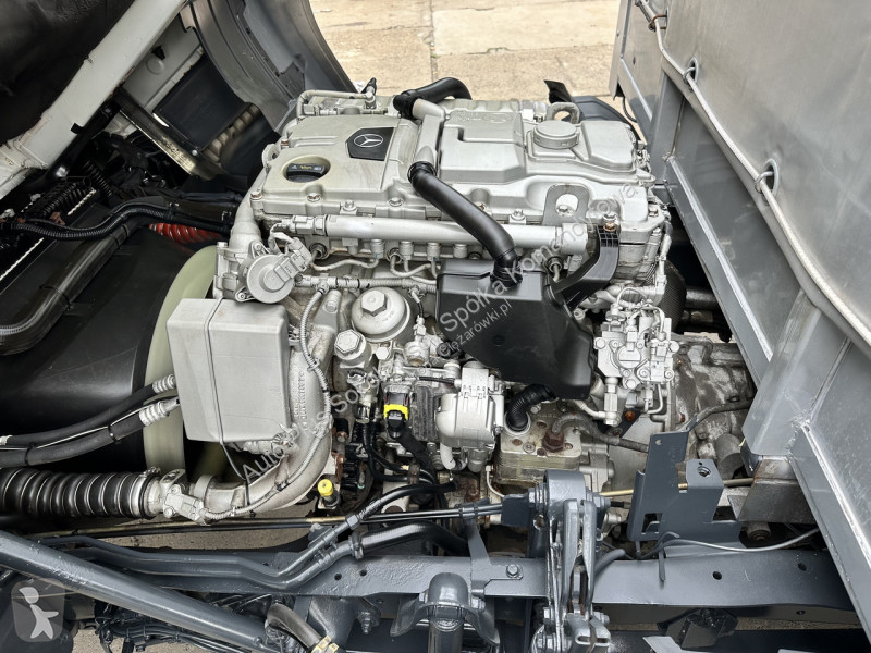 شاحنة Mercedes 1221 ATEGO