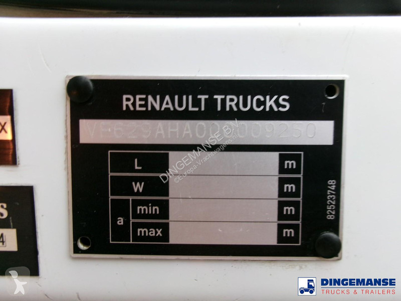 شاحنة Renault 270 4x2 fuel tank 13.8 m3 / 4 comp