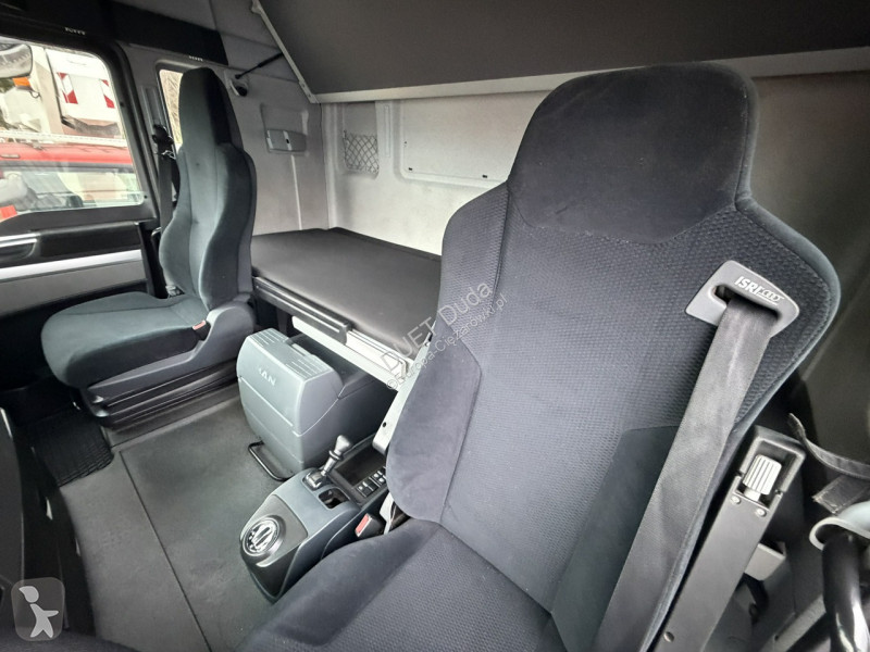 Хенгер MAN TGX 24.440 6X2 E6 Przyczepa G.T.S...