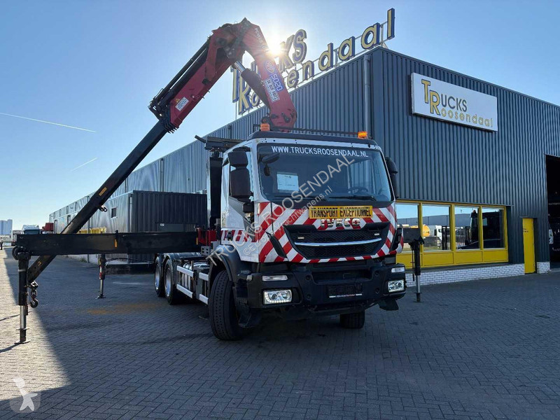 شاحنة Iveco 420 X-WAY + HMF 5020K-RCS 6x...