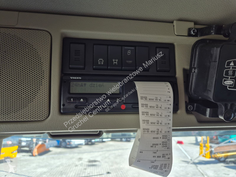 Камион Volvo FM 340 / CARRIER I350 / LIFT ZEPRO