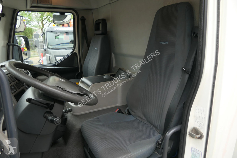شاحنة Volvo FL 240 | Carrier SUPRA 950Mt /...