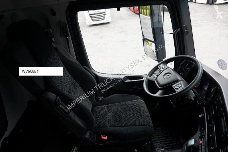 شاحنة Mercedes ACTROS 2038