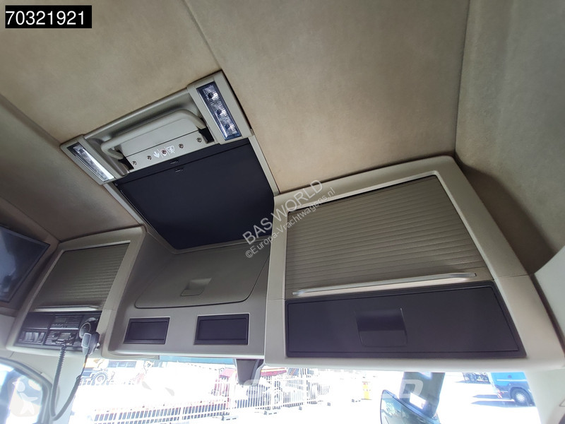 شاحنة Volvo 500  6X2 Chassis Full Air...