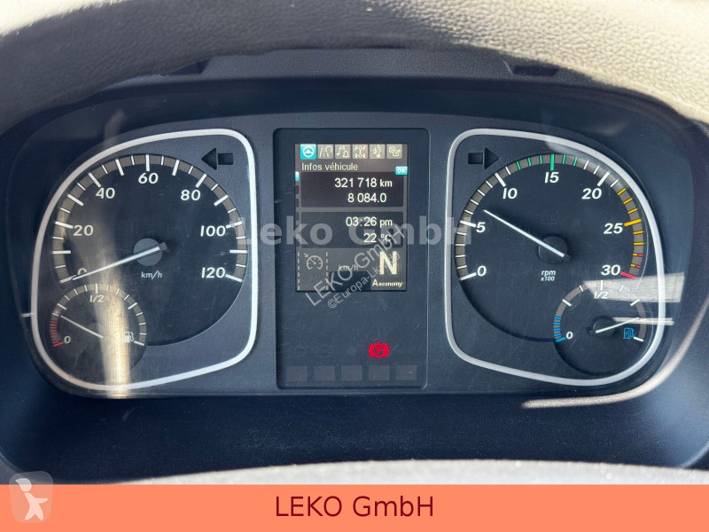 شاحنة Mercedes 1021 Mit Carrier Sp 1150Mt