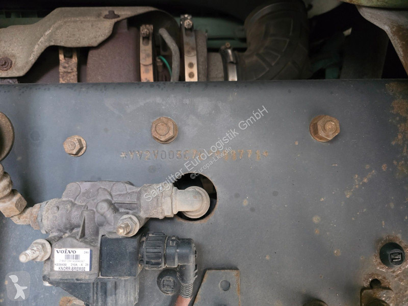 شاحنة Volvo 320 / Ladebordwand