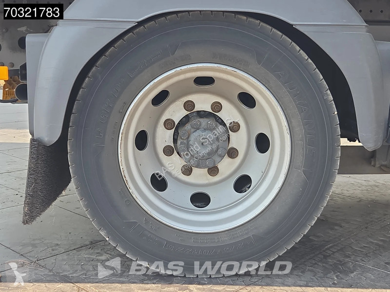 شاحنة Mercedes 1527 4X2 15 tonner Automatic...