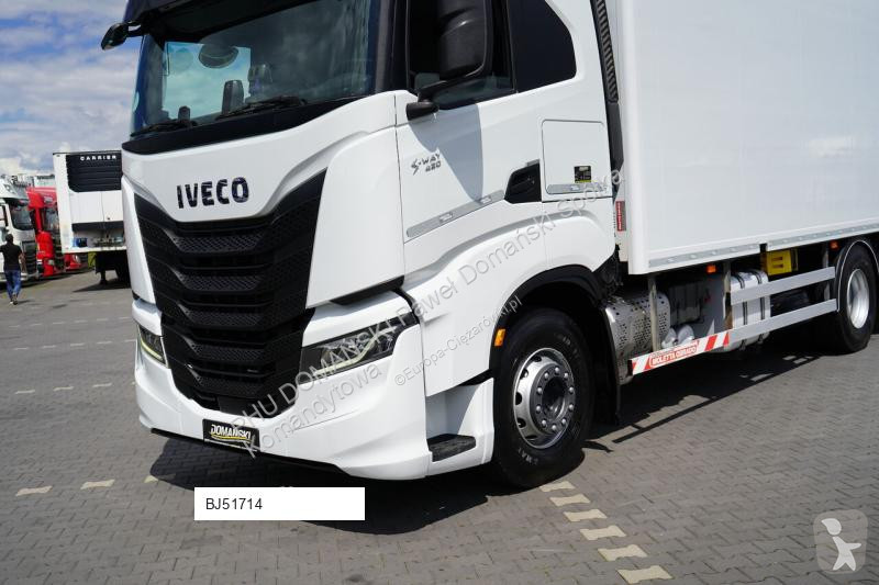Ciężarówka Iveco / 420 / E 6 / KONTENER + WINDA...