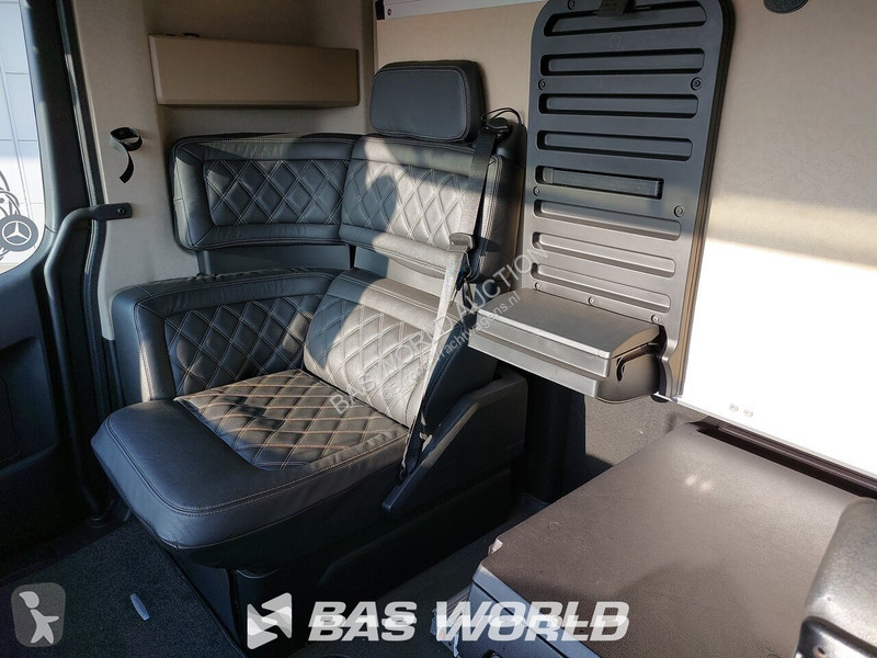 Грузовик Mercedes L L 2848