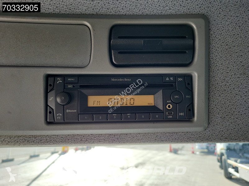 Camion Mercedes 1524 4X2 15tonner curtainsides...