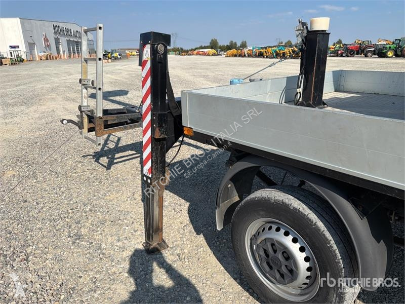 Camion Iveco 19-8,5 HQ 19 m on Iveco 35-140...